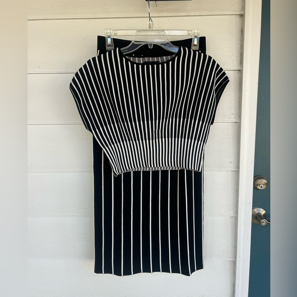 House of Harlow Black & White Vertical Stripe Knit Set